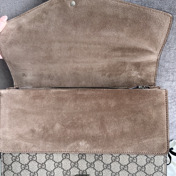 GUCCI｜Beige GG Supreme Dionysus Shoulder Bag - Picture 6 of 13